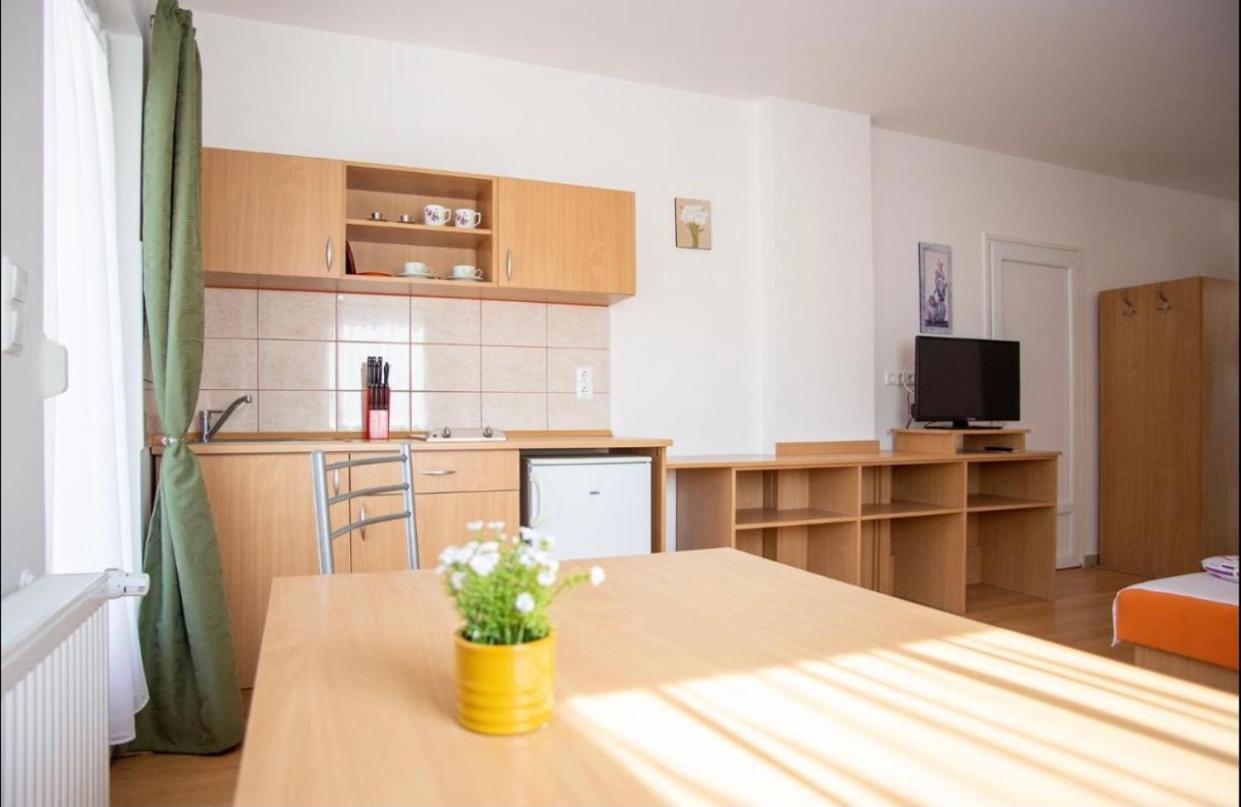Bonita Apartmanhaz Leilighet Zalakaros Eksteriør bilde