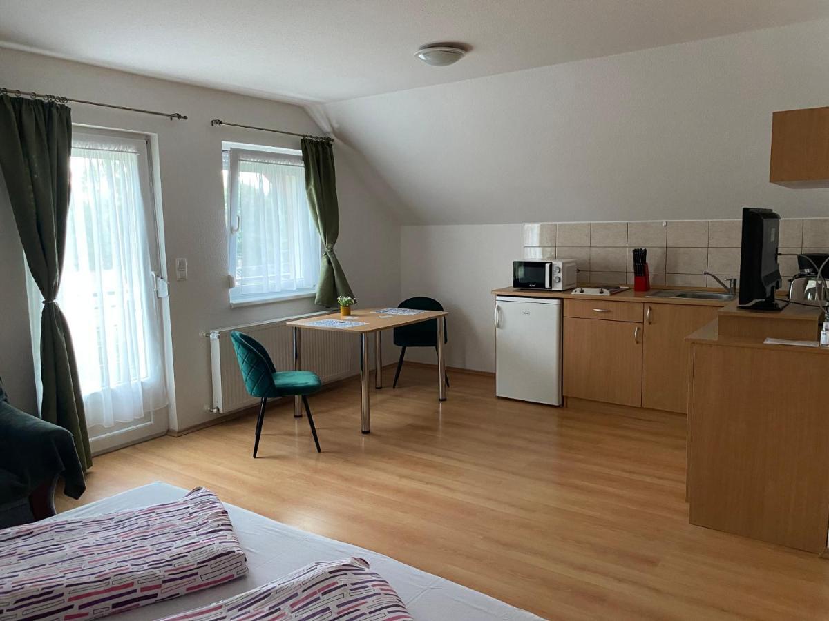 Bonita Apartmanhaz Leilighet Zalakaros Eksteriør bilde